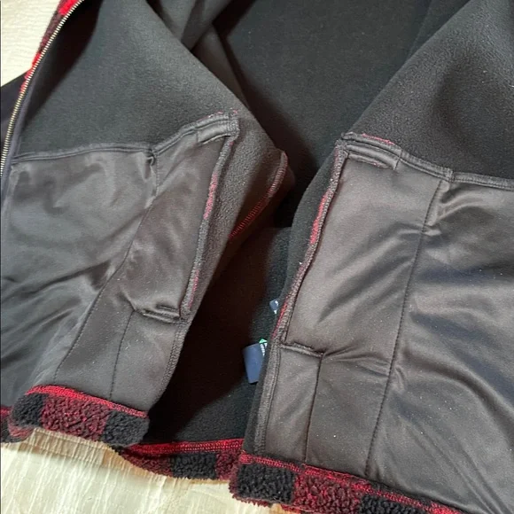 Tommy Hilfiger Fleeced Red & Black Plaid Jacket XL - Picture 13 of 14